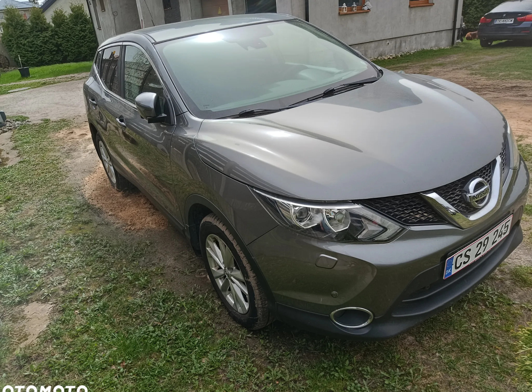 Nissan Qashqai cena 38500 przebieg: 160000, rok produkcji 2016 z Zdzieszowice małe 562